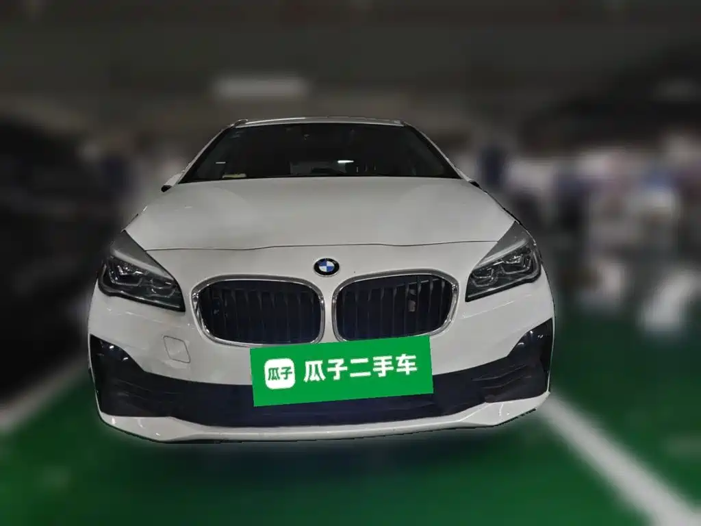 BMW 2 Series Active Tourer — миниатюра 2