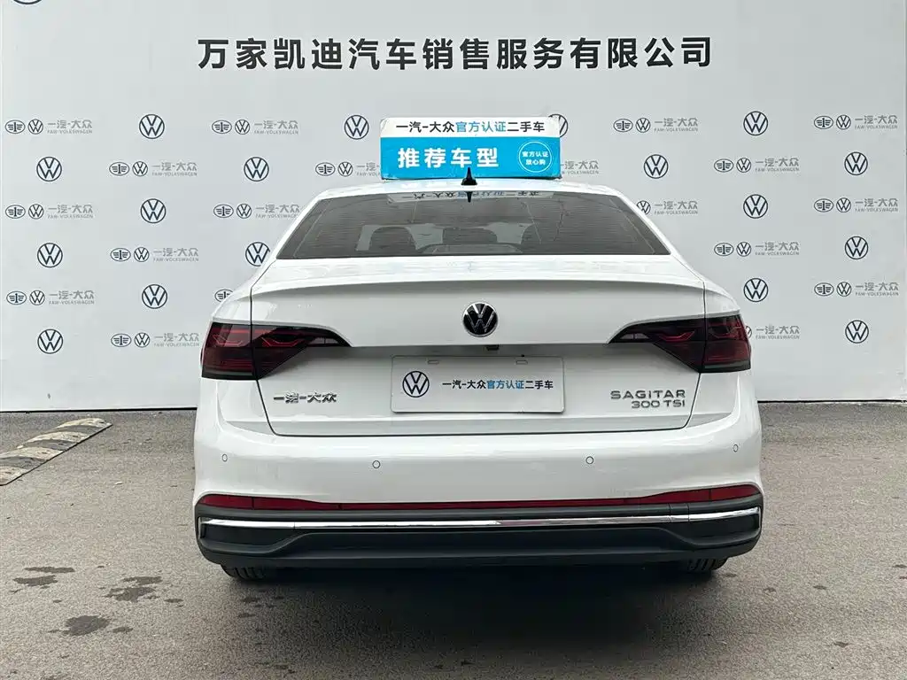 Volkswagen Sagitar — миниатюра 6