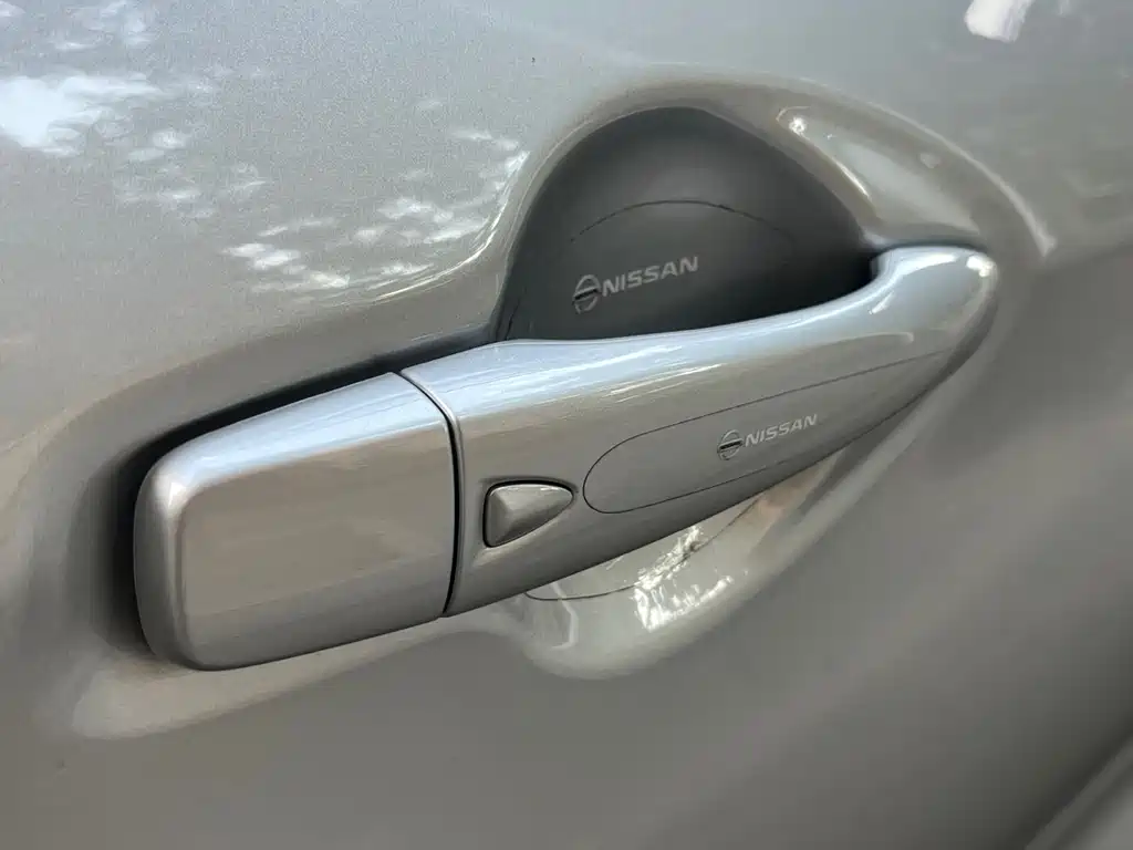 Nissan Qashqai — миниатюра 17