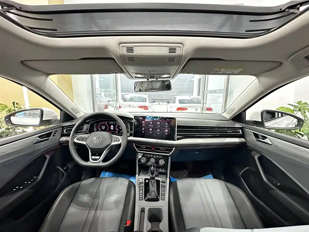 Volkswagen Sagitar — миниатюра 7