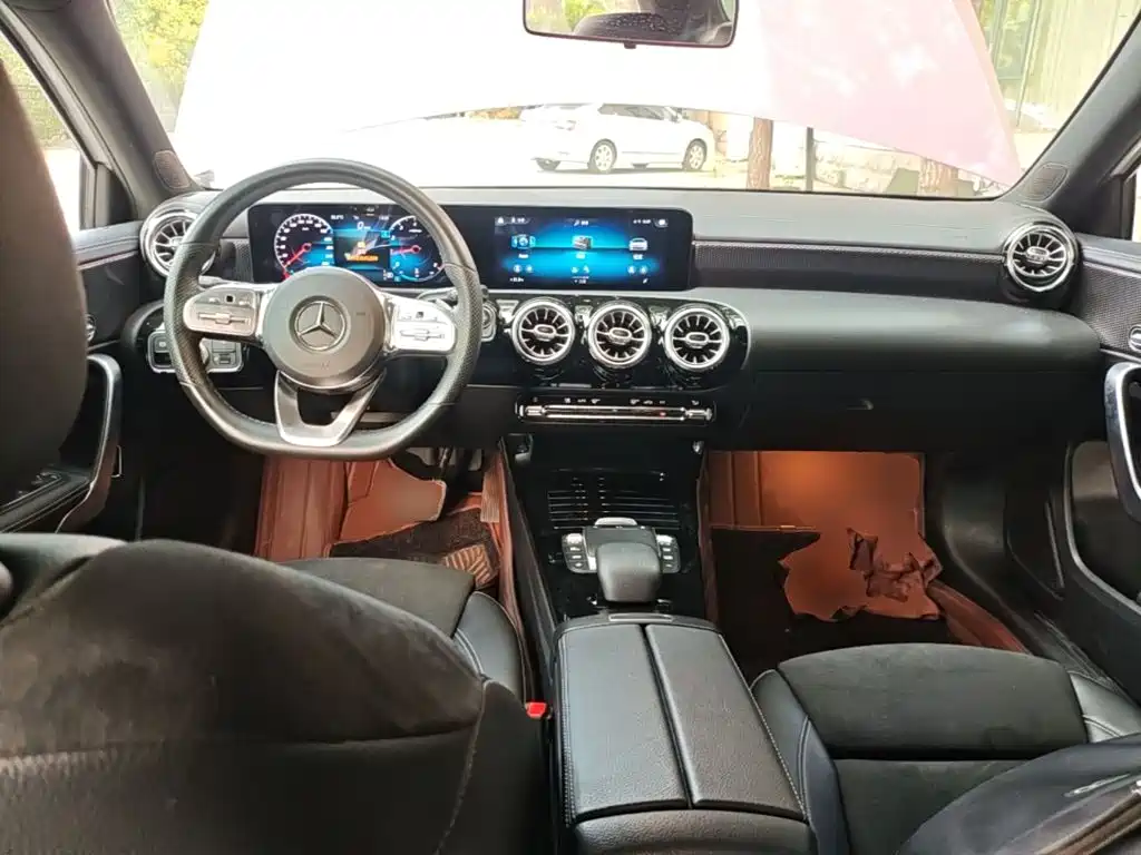 Mercedes-Benz A-Class — миниатюра 10