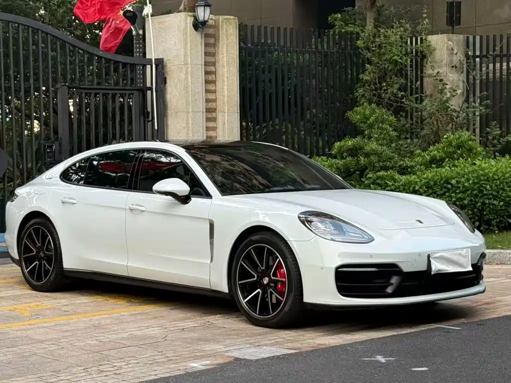 Porsche Panamera — миниатюра 2