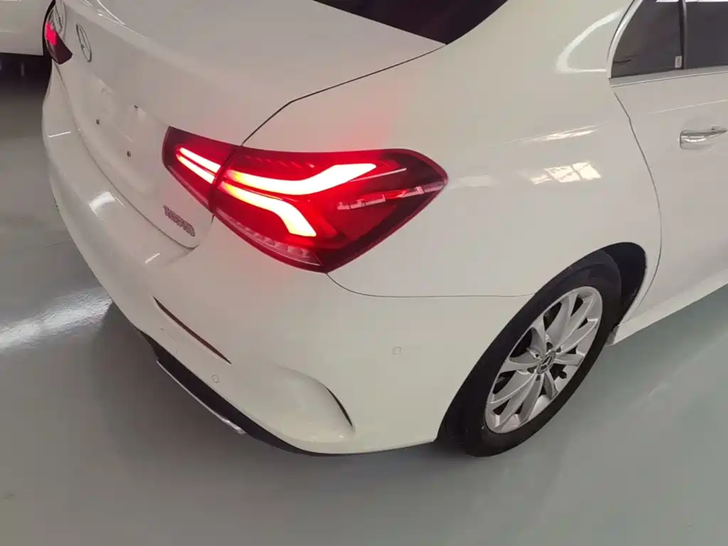 Mercedes-Benz A-Class — миниатюра 8