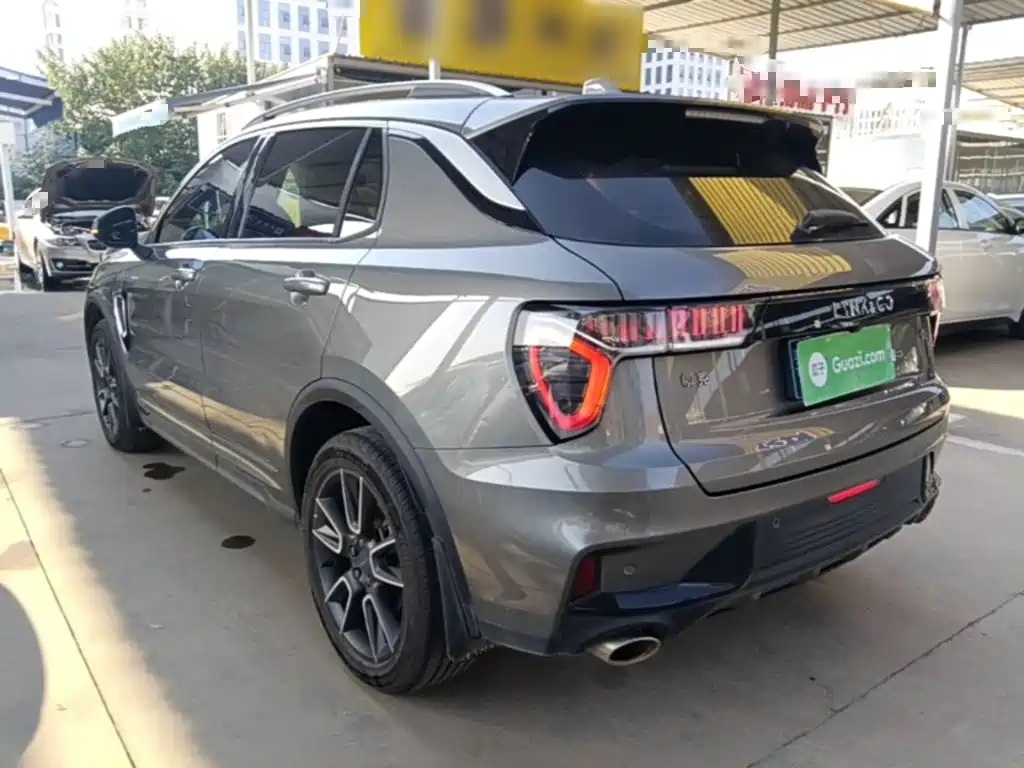 Lynk & Co 01 — миниатюра 5