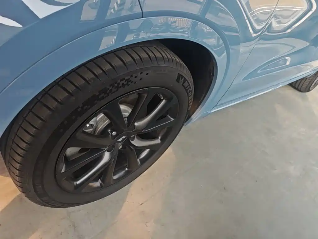Li Auto Li ONE — миниатюра 23
