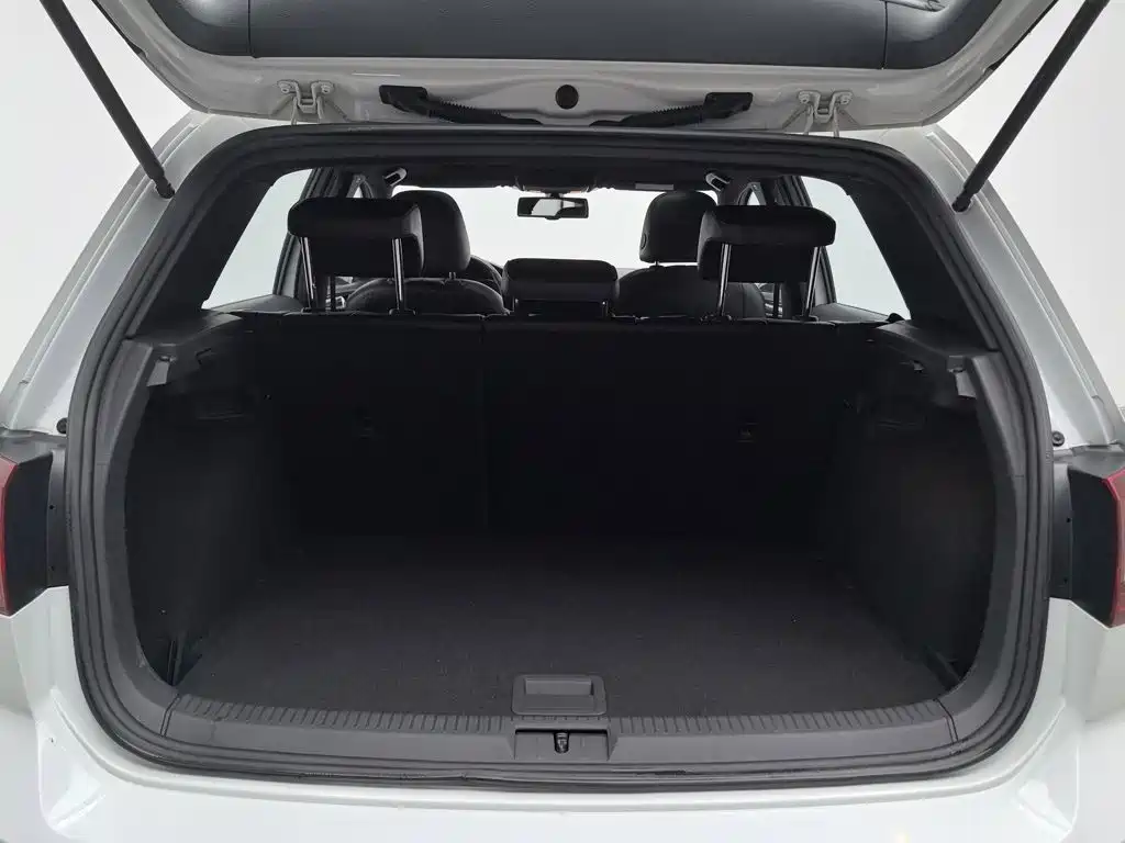 Volkswagen Golf GTI — миниатюра 16