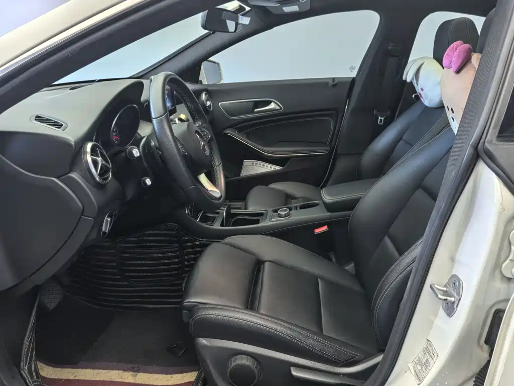 Mercedes-Benz CLA (Import) — миниатюра 14