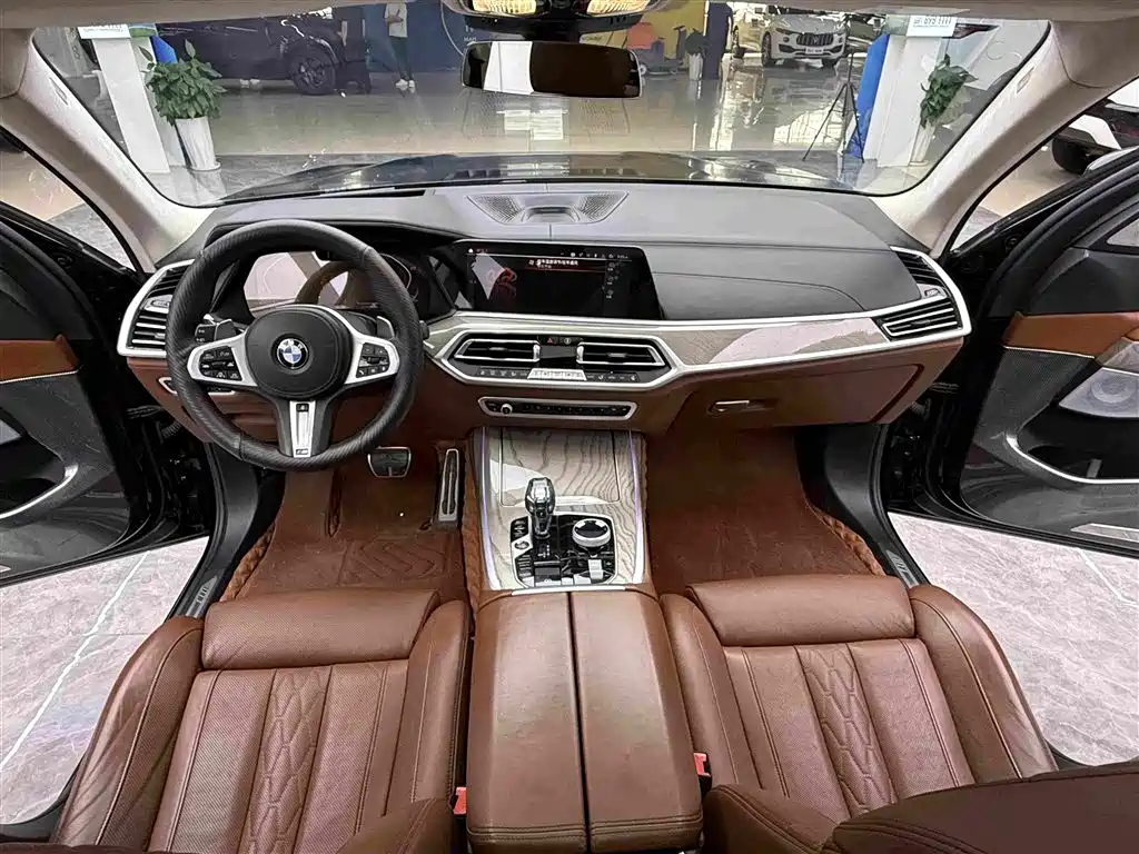 BMW X7 — миниатюра 12