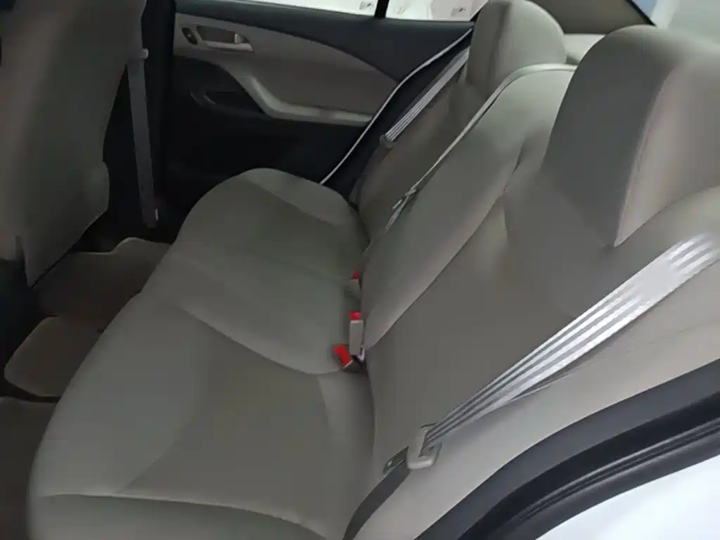 Chevrolet Sail — миниатюра 17