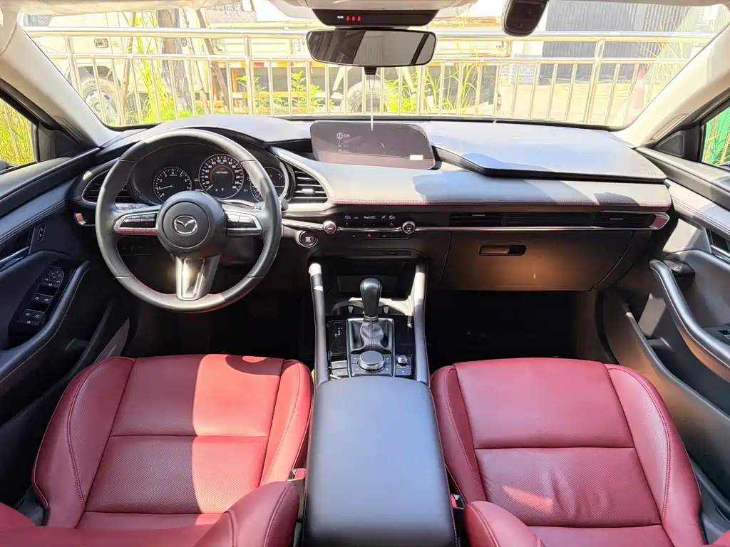 Mazda 3 Axela — миниатюра 11
