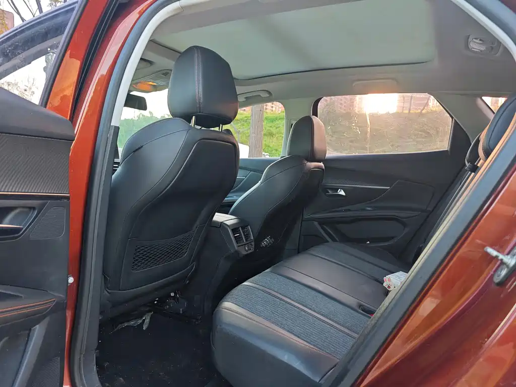 Peugeot 4008 — миниатюра 6