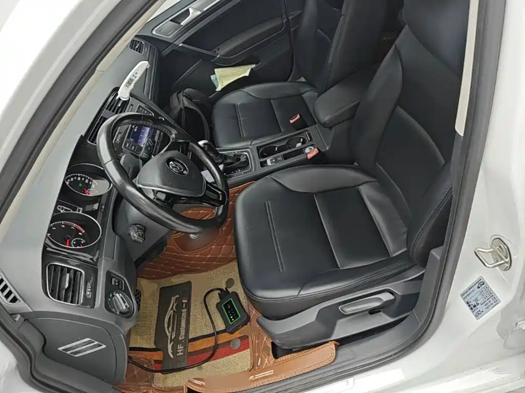 Volkswagen Golf — миниатюра 15