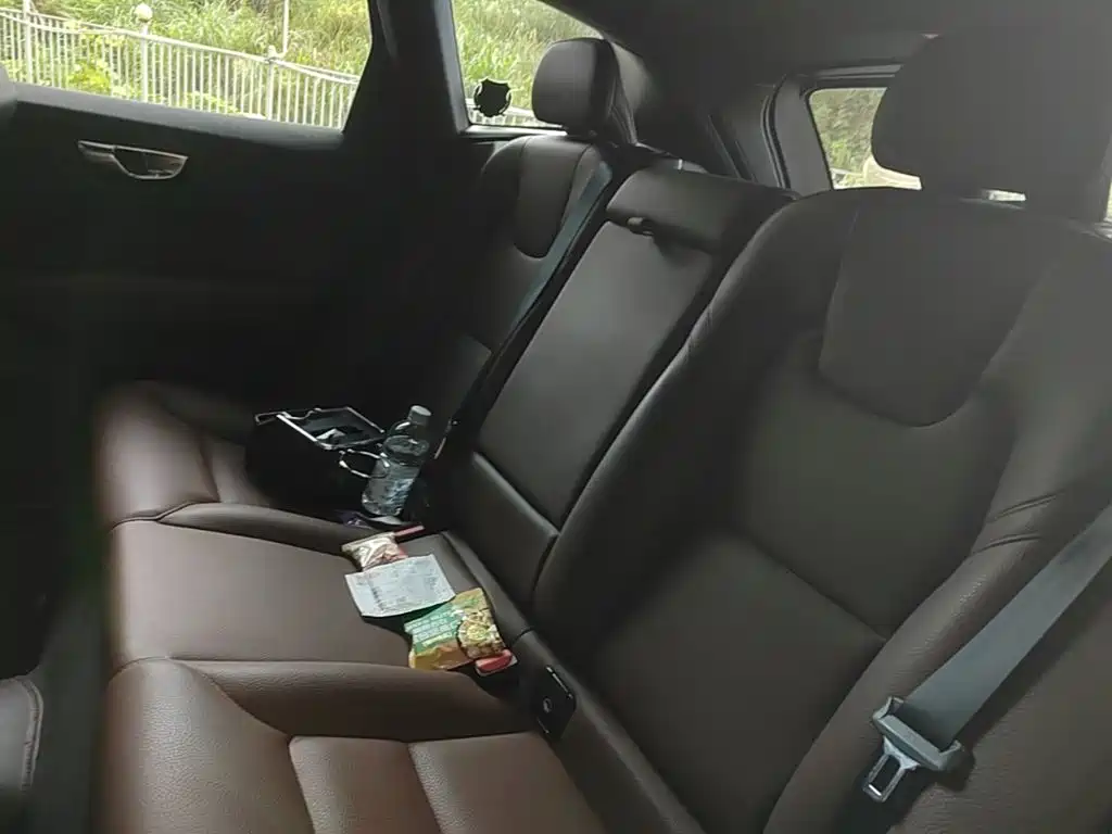 Volvo XC60 — миниатюра 22