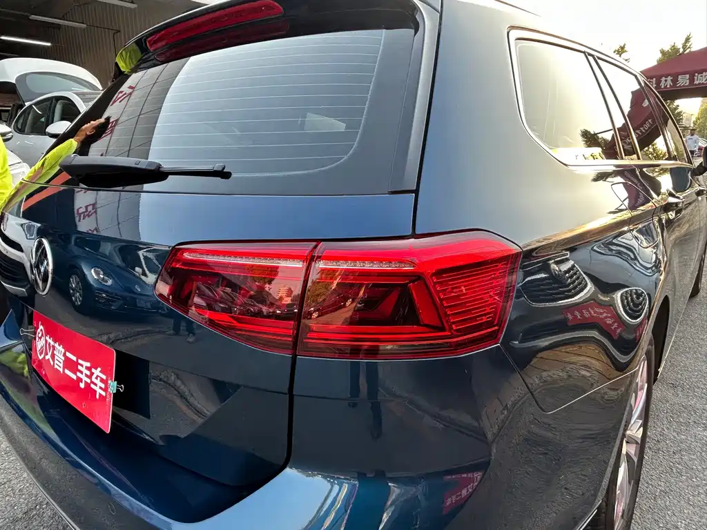 Volkswagen Viloran — миниатюра 5