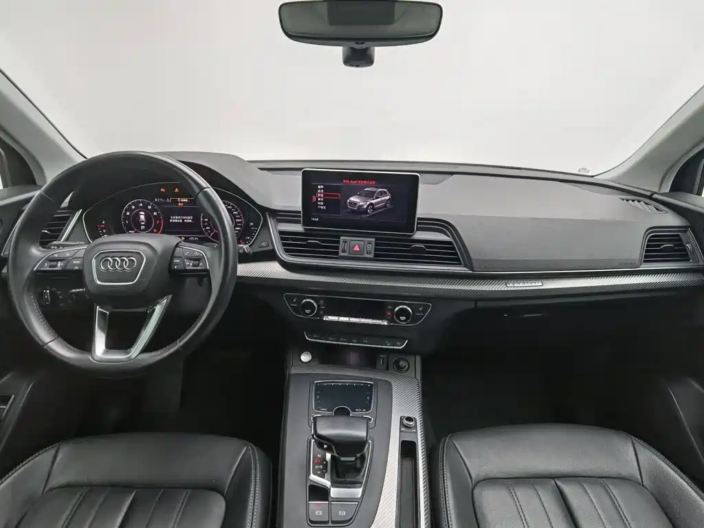 Audi Q5L — миниатюра 5