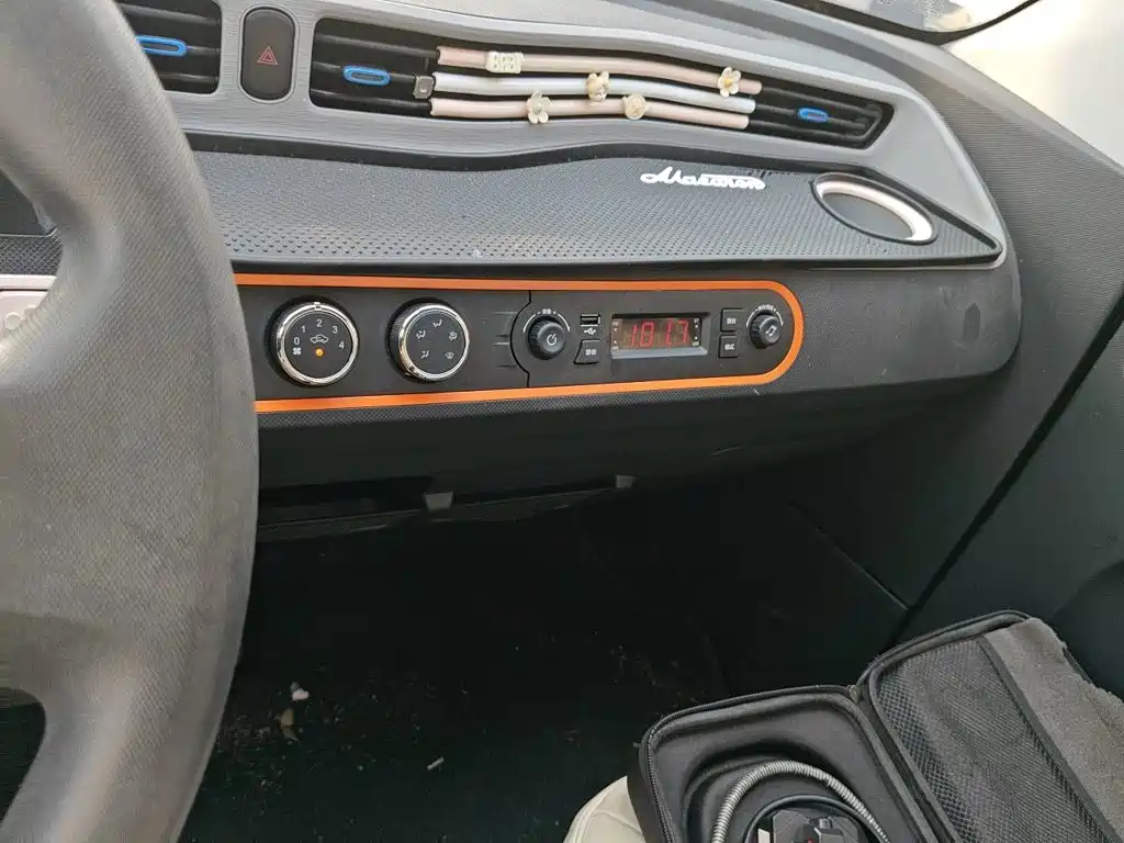 Wuling MINIEV — миниатюра 9