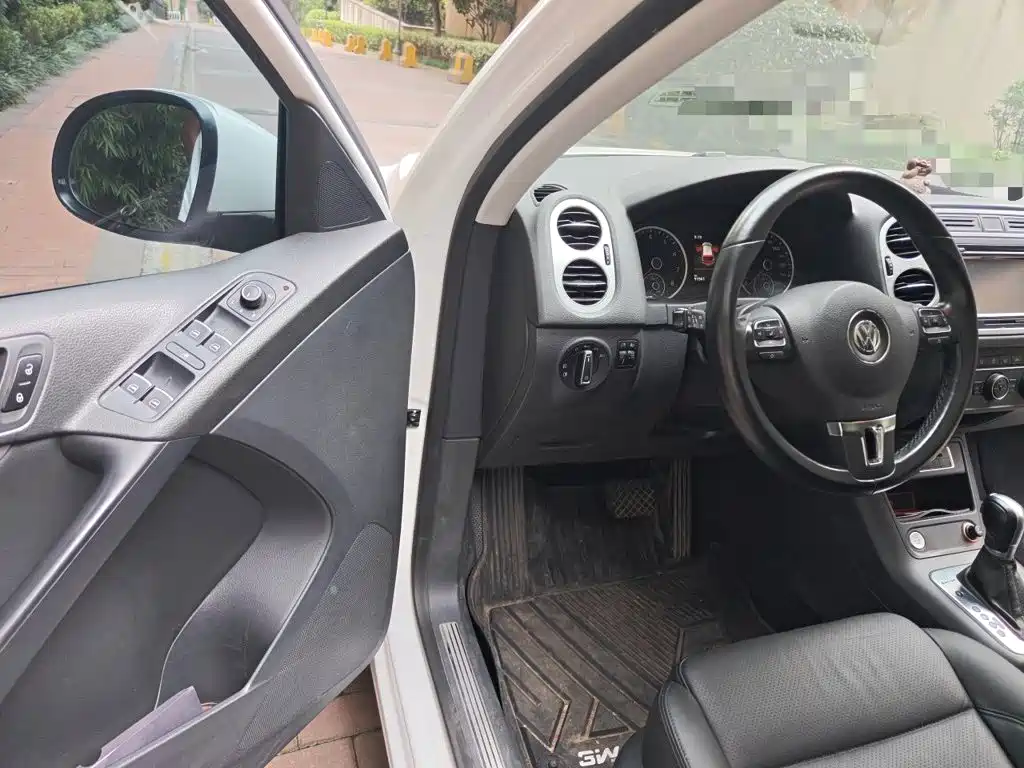 Volkswagen Tiguan — миниатюра 12
