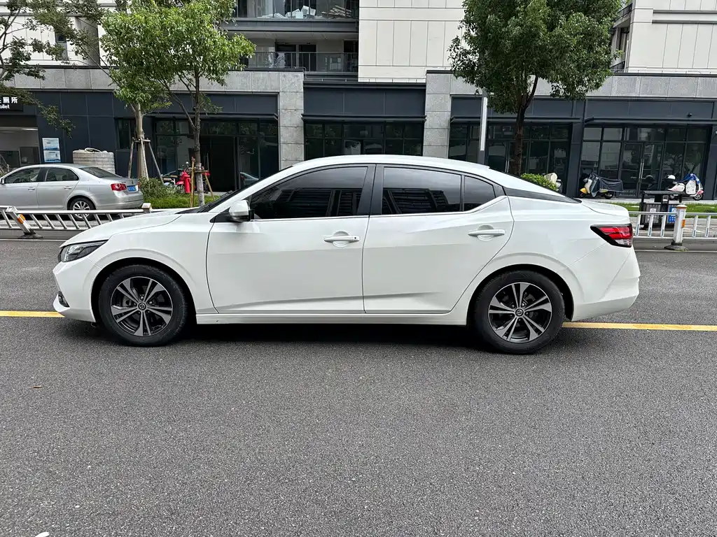 Nissan Sylphy — миниатюра 10