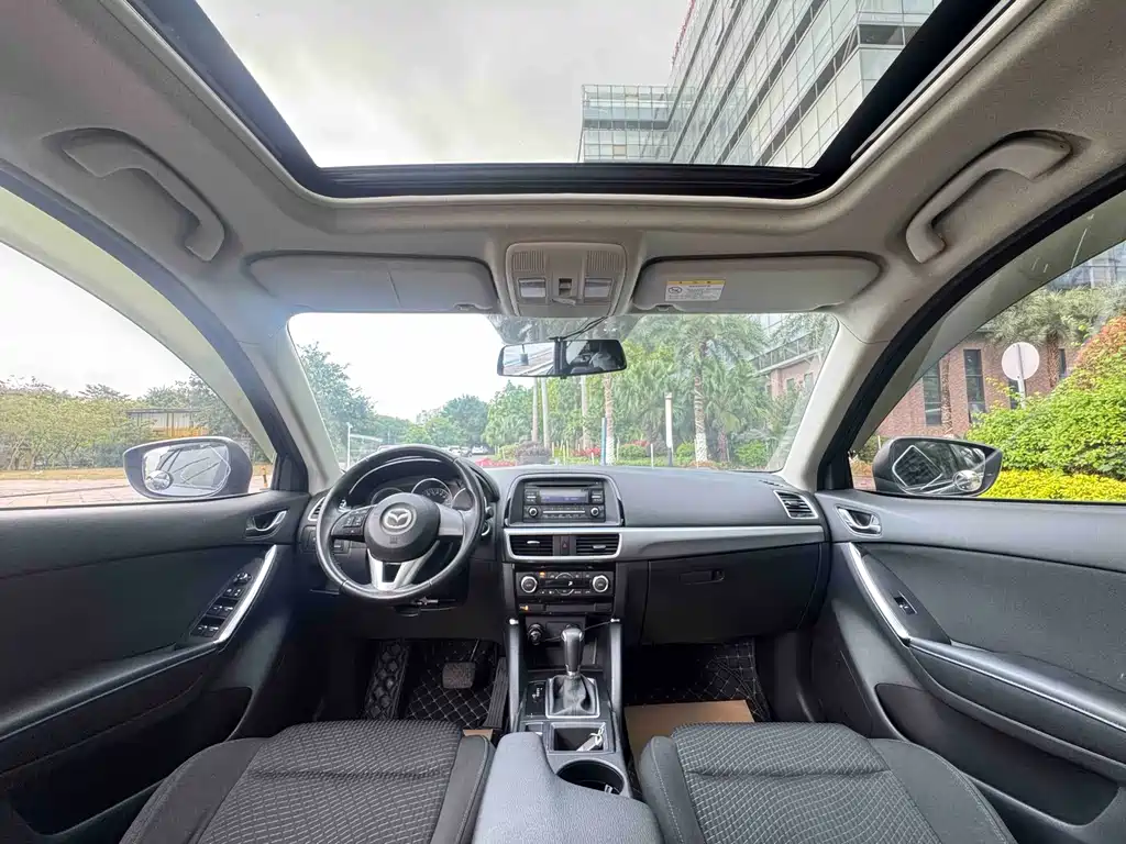 Mazda CX-5 2015 2.0L AT