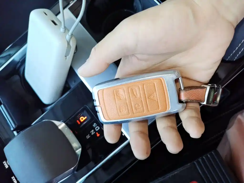 Land Rover Velar — миниатюра 9