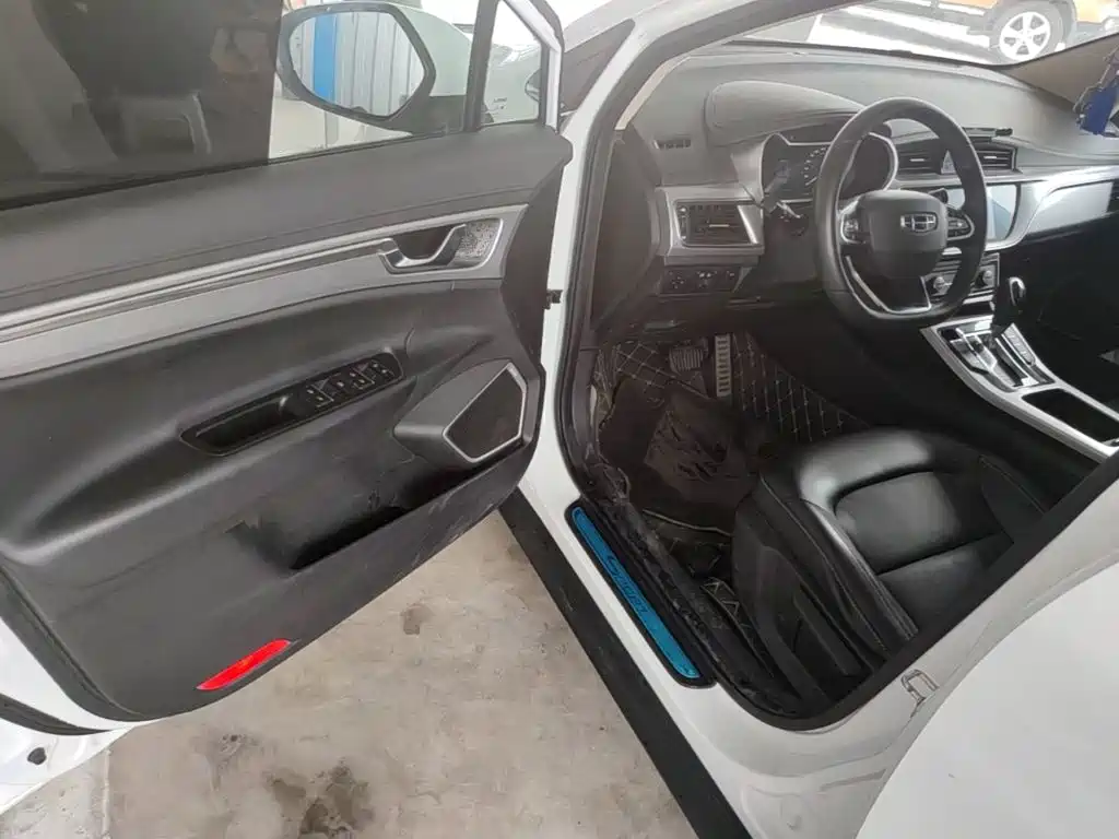 Geely Emgrand GS — миниатюра 16