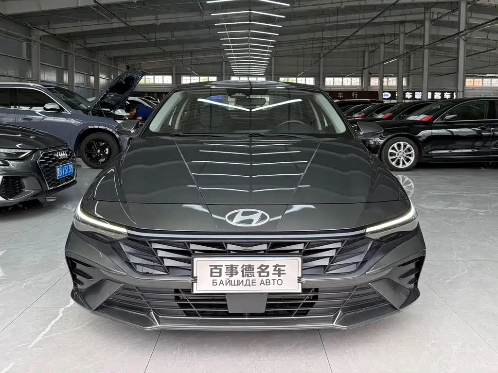 Hyundai Elantra — миниатюра 2