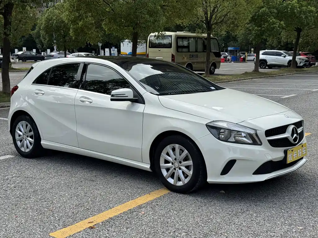 Mercedes-Benz A-Class (Import) — миниатюра 3