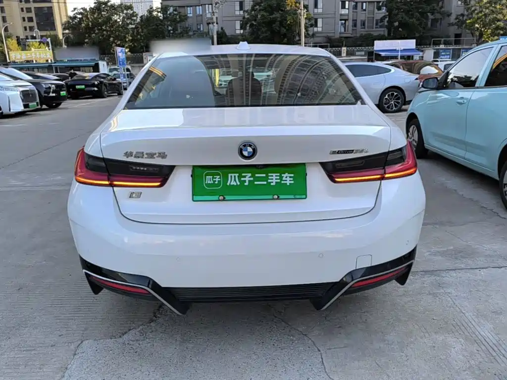 BMW i3 — миниатюра 6