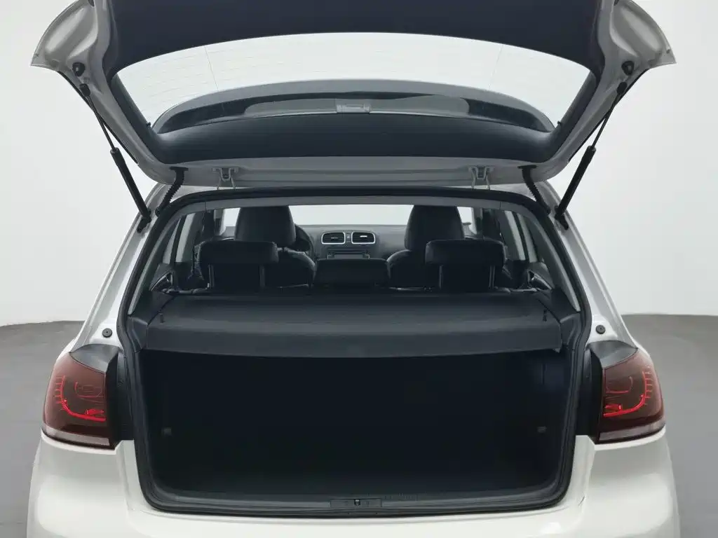 Volkswagen Golf — миниатюра 16