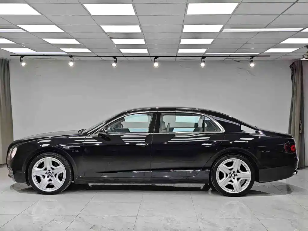 Bentley Flying Spur — миниатюра 3