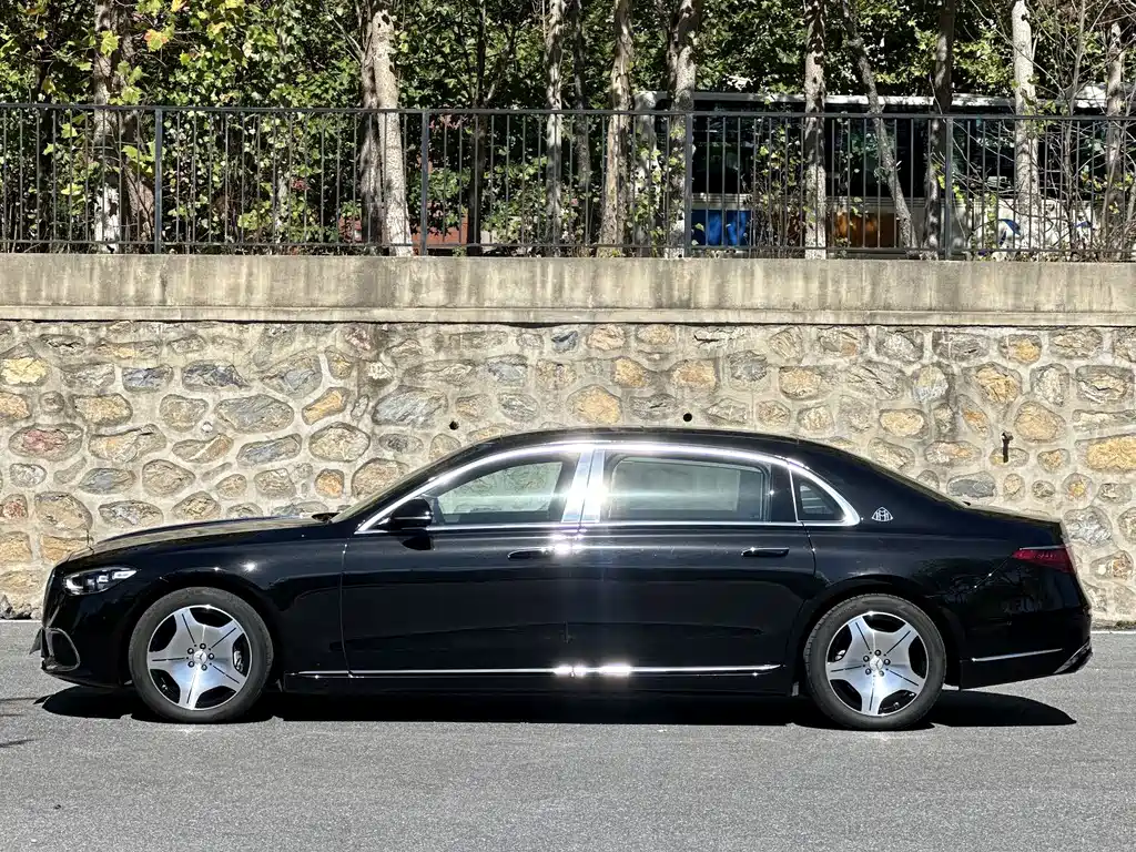 Mercedes-Benz S-Class — миниатюра 3