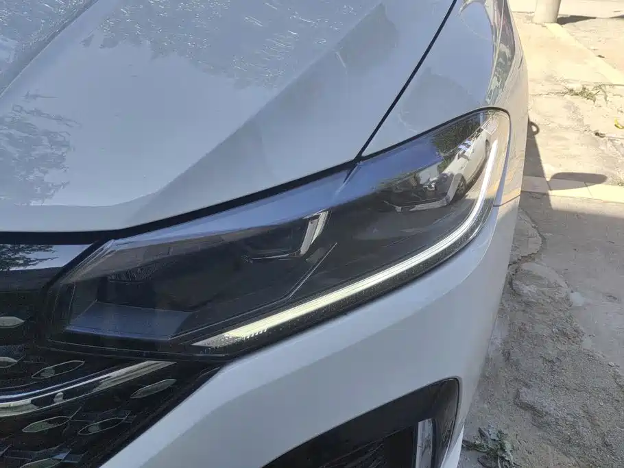 Volkswagen Lavida — миниатюра 5