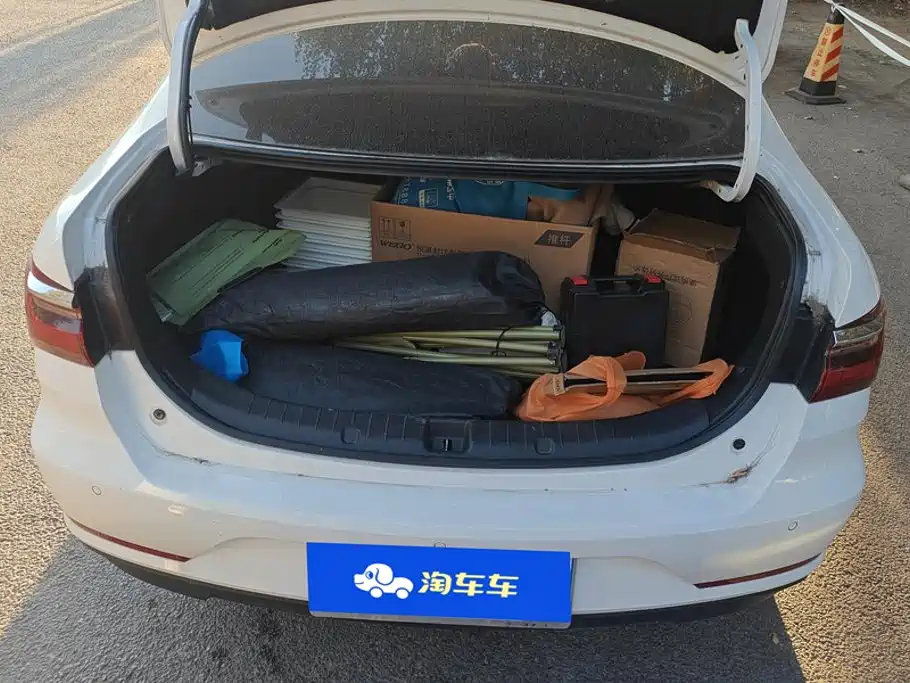 BYD Qin — миниатюра 4