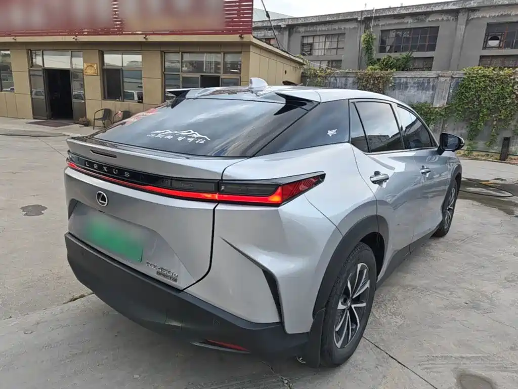 Lexus RZ — миниатюра 7