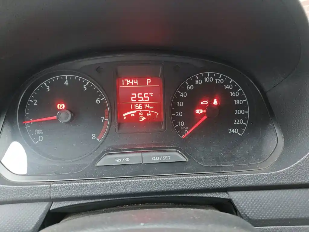 Volkswagen Jetta — миниатюра 12