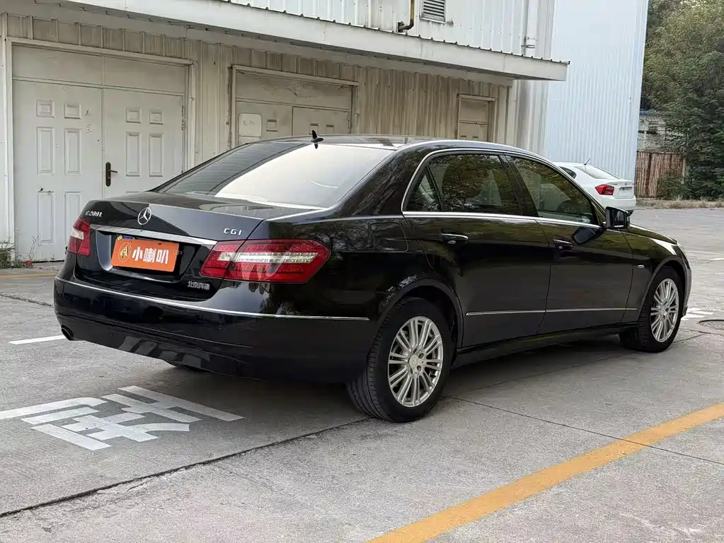 Mercedes-Benz E-Class — миниатюра 10
