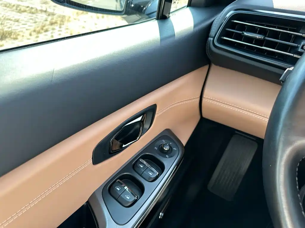 NIO ES8 — миниатюра 21
