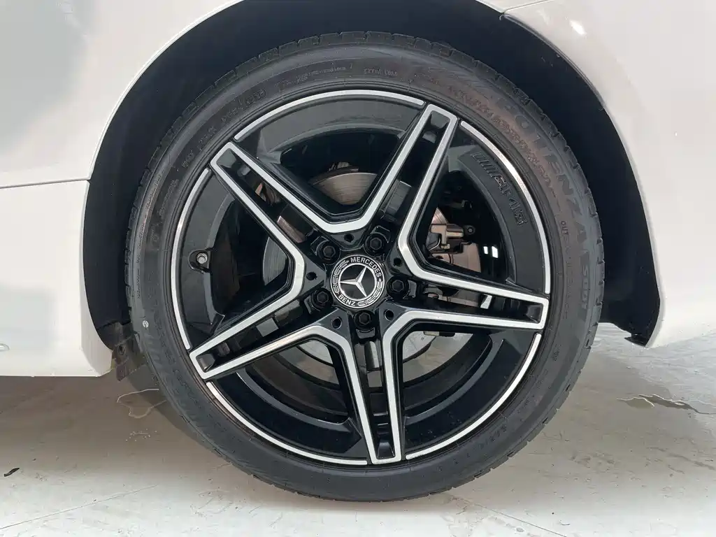 Mercedes-Benz C-Class (Import) — миниатюра 11