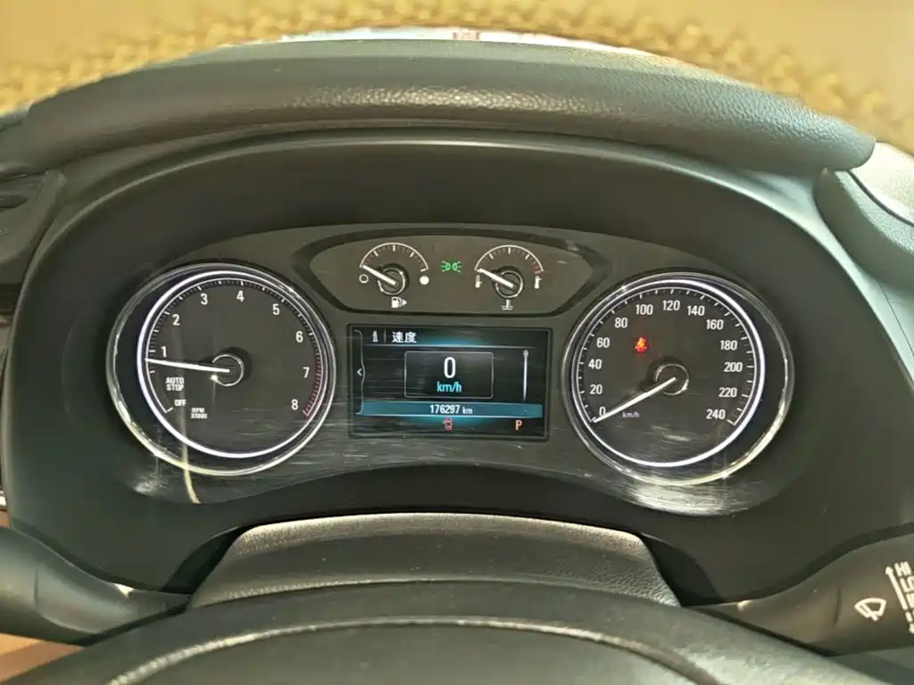 Buick LaCrosse — миниатюра 12