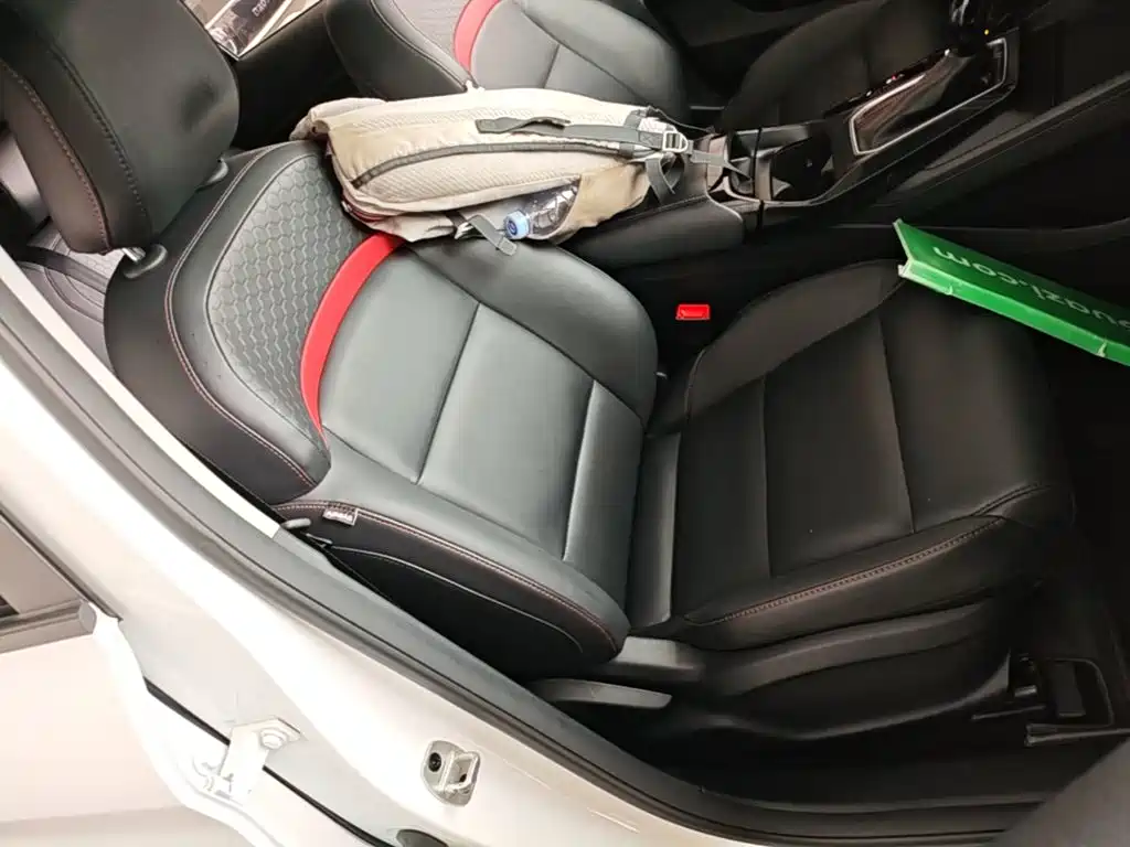 MG MG5 — миниатюра 25