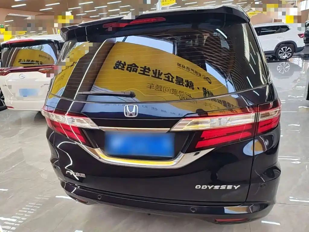 Honda Odyssey — миниатюра 6