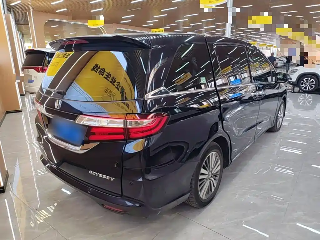 Honda Odyssey — миниатюра 7