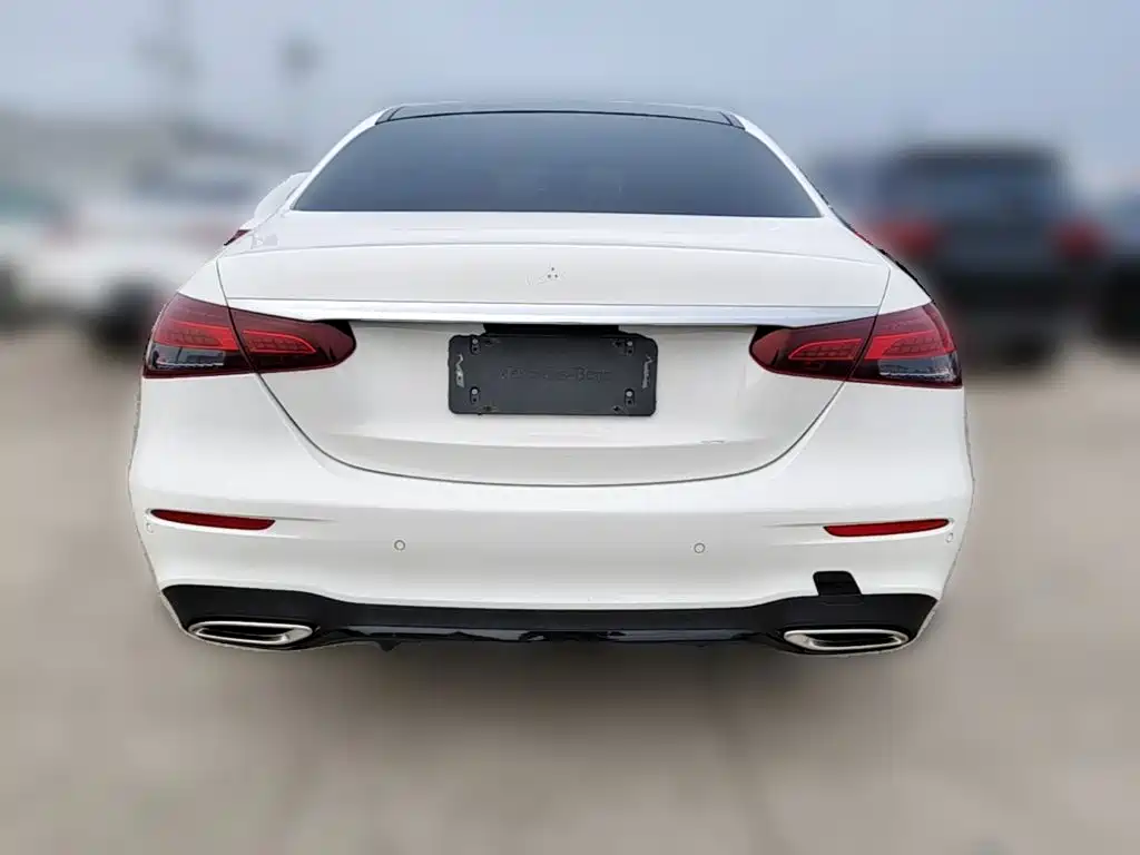 Mercedes-Benz E-Class (Import) — миниатюра 8