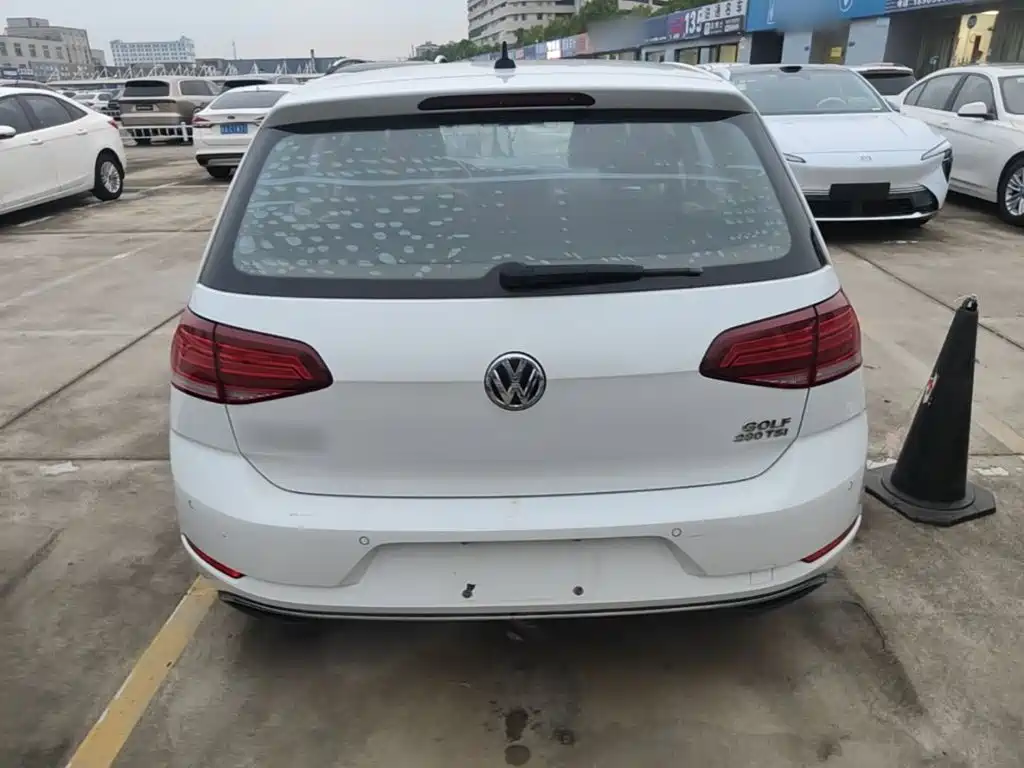 Volkswagen Golf — миниатюра 6