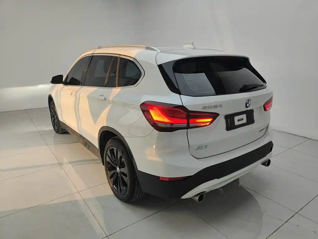 BMW X1 — миниатюра 5