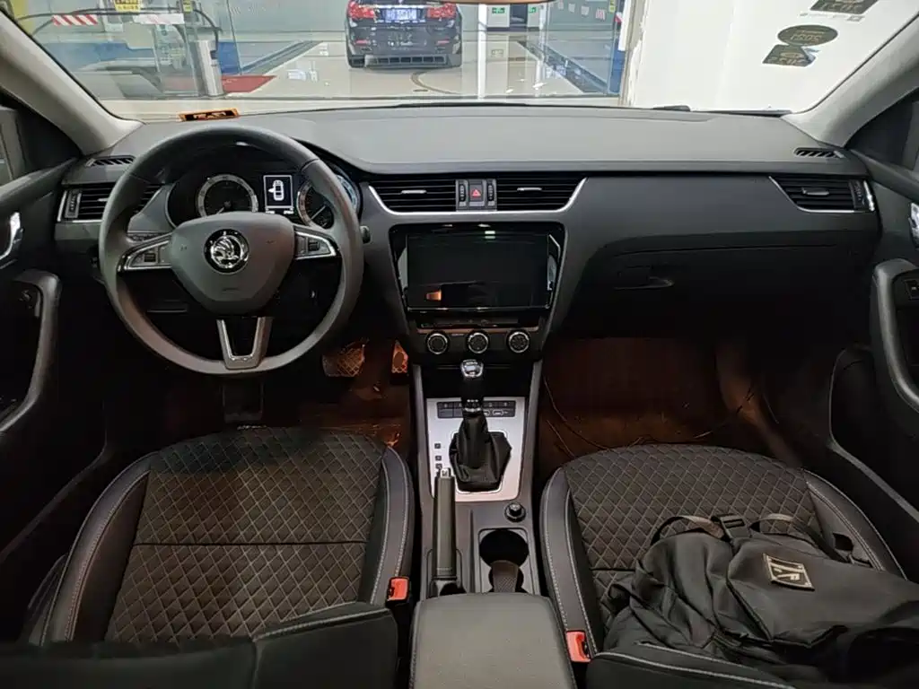 Skoda Octavia — миниатюра 10