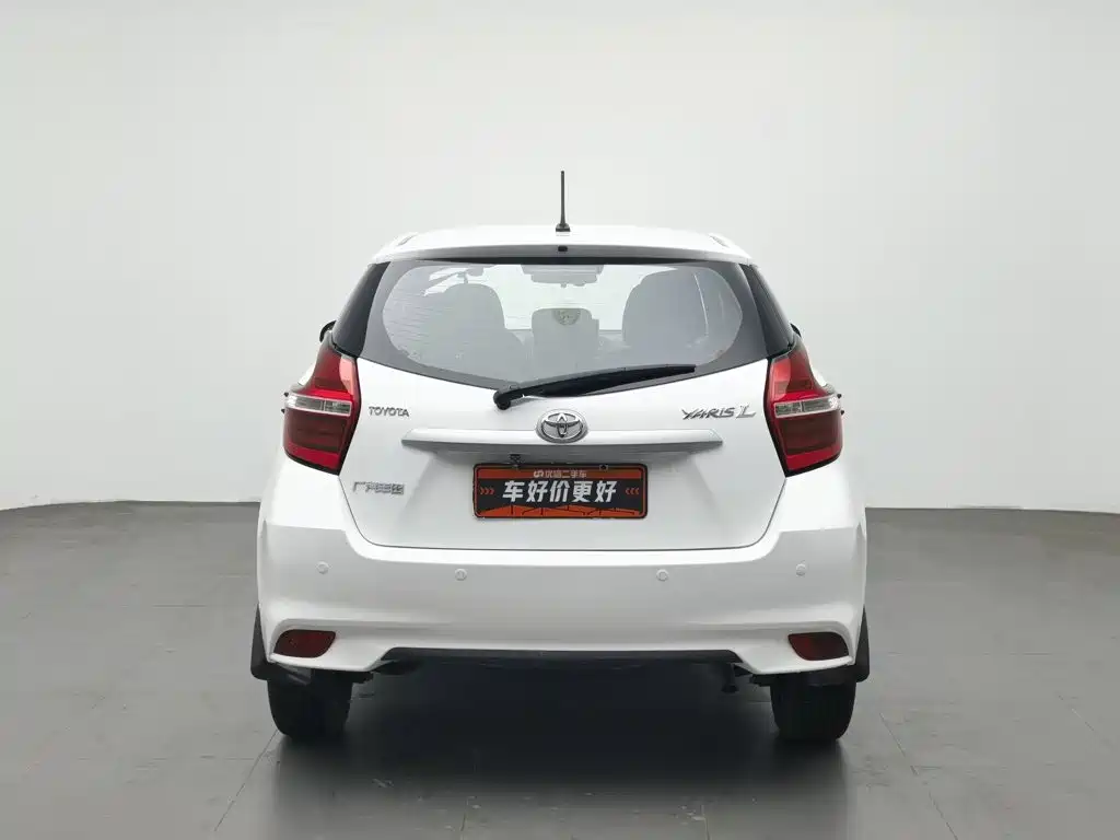 Toyota Yaris L — миниатюра 4