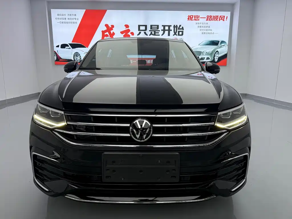 Volkswagen Tiguan L — миниатюра 2