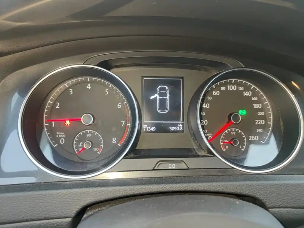 Volkswagen Golf — миниатюра 12
