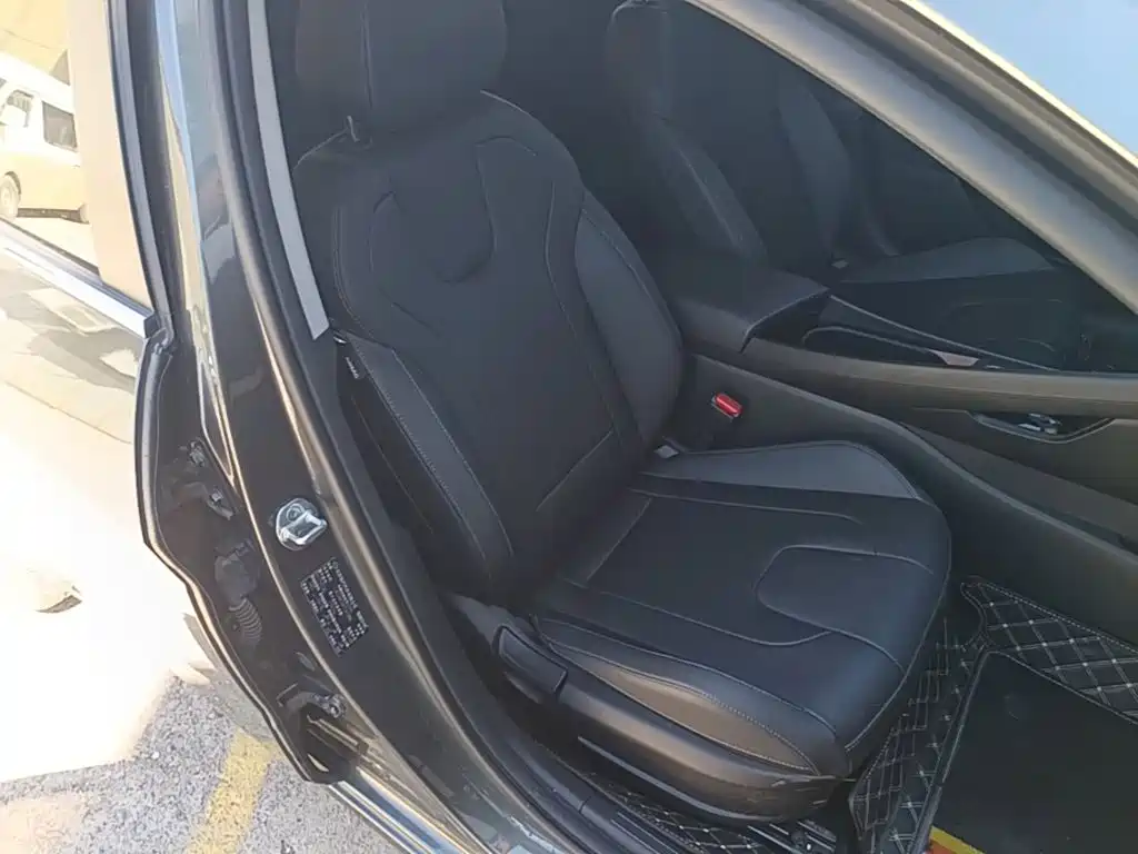 Hyundai Elantra — миниатюра 25